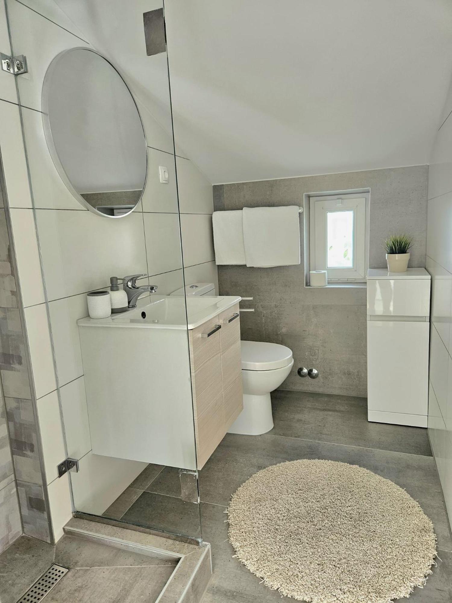 Lovely Sea View House 2 In Island Krk Appartamento Malinska